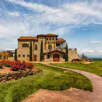 Image of Raffaldini Winery, one of the potential stops on Classic Winery Tours Yadkin Valley Winery Shuttle